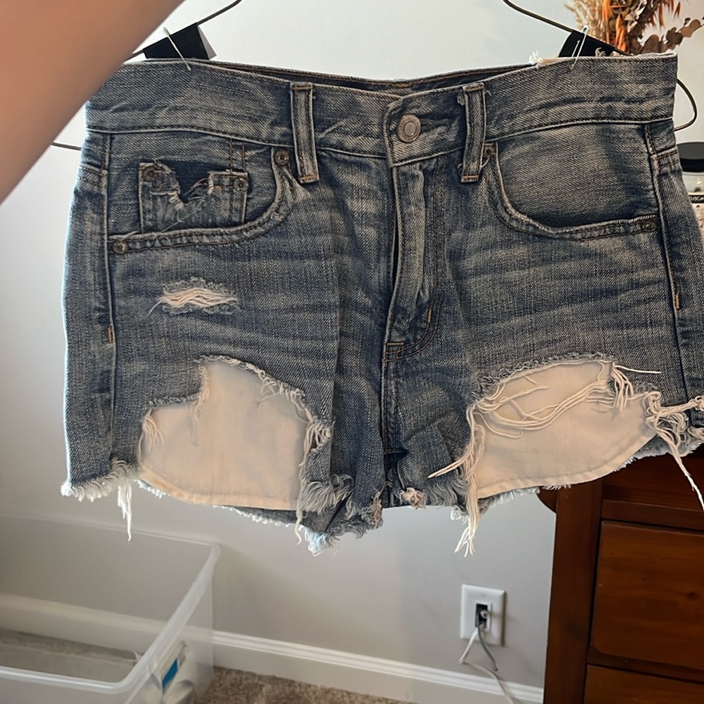 AE Super cute vintage edition denim shorts